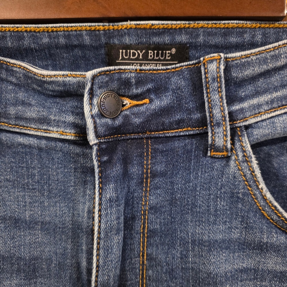 Judy Blue‎ Slim Fit Jeans Womens 16W Blue Excellent Distressed Raw Hem - Picture 5 of 12